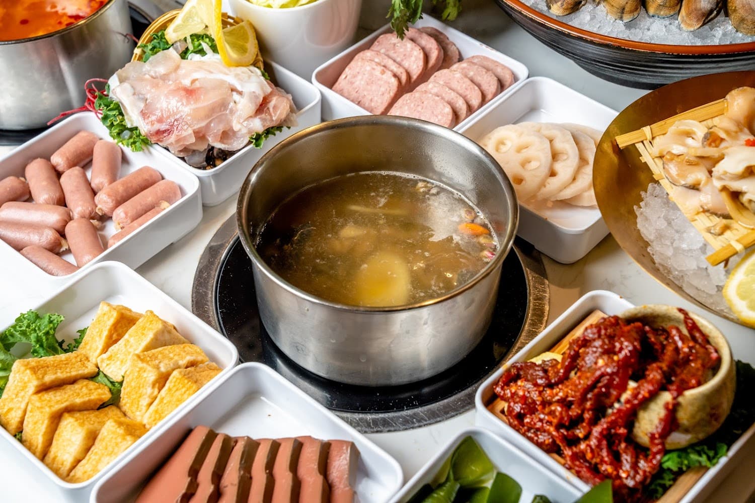 Google street view image of 禧悦會海鲜自助火锅 XI YUE HUI HOT POT