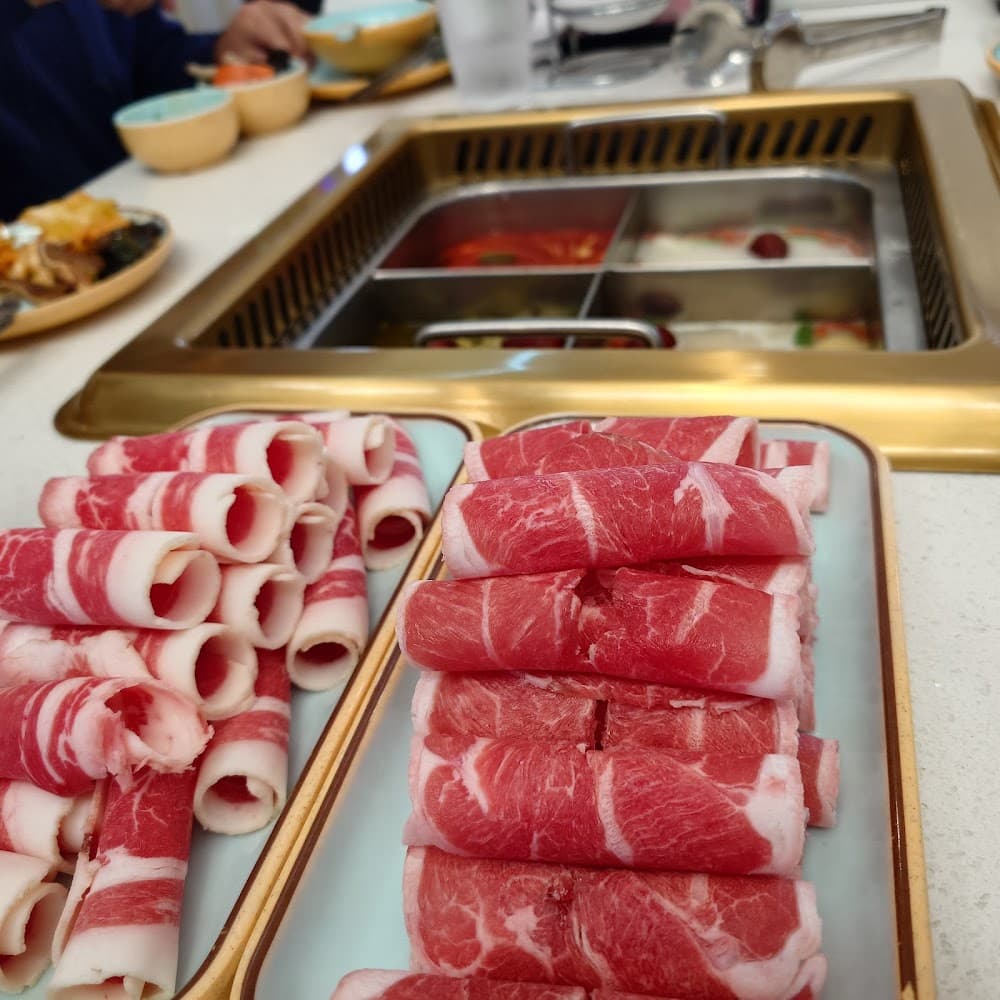 Google street view image of 十七门重庆老火锅 Seventeen Hot Pot